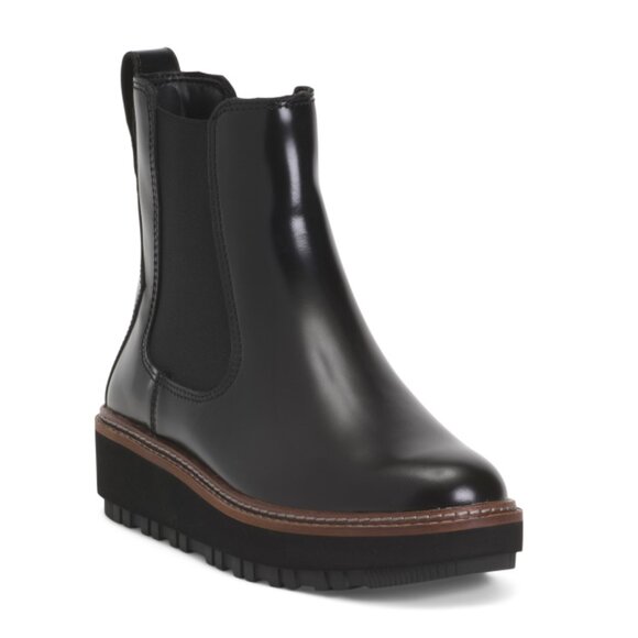 CLARKS Black Leather Orianna Comfort Chelsea Boots - Picture 1 of 2
